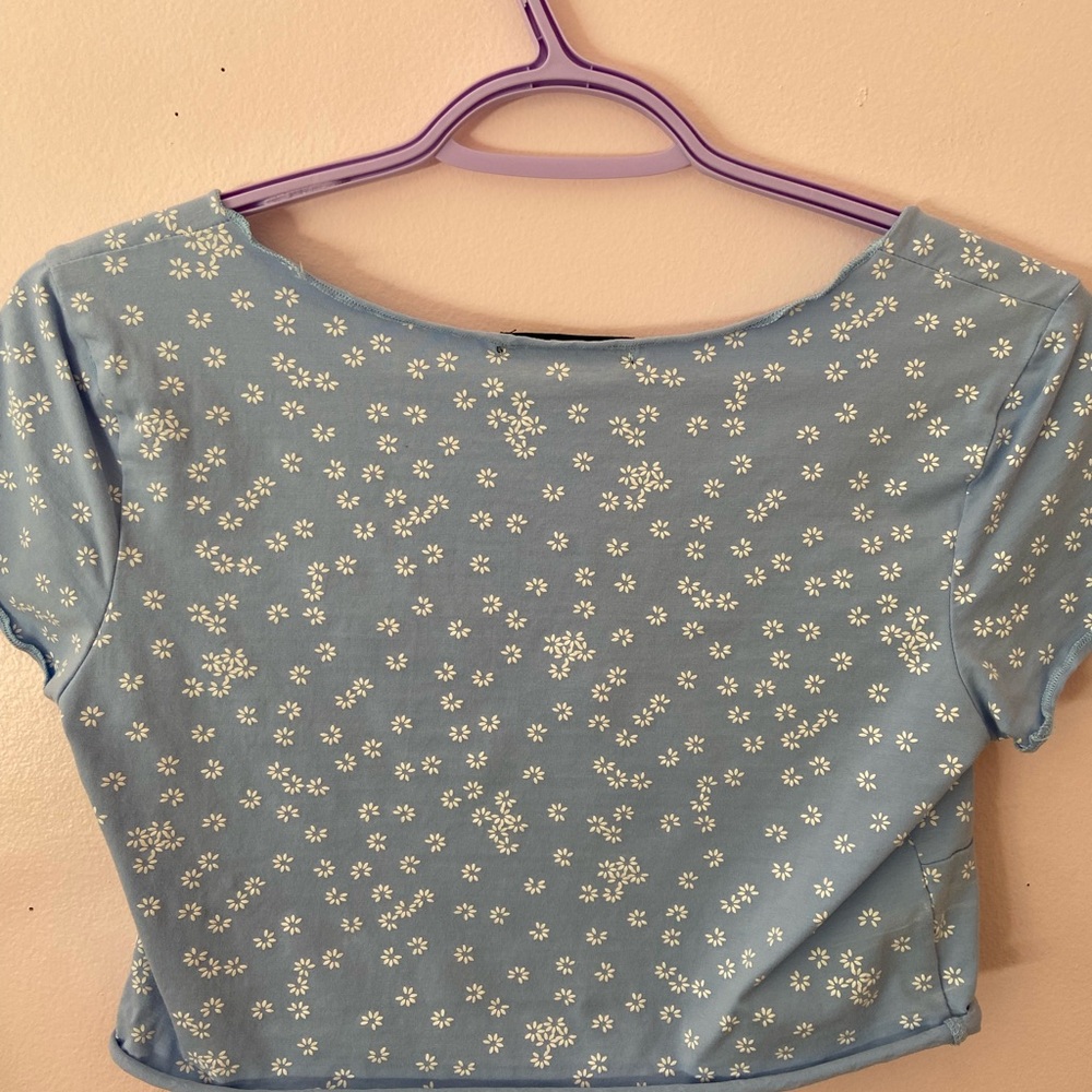 Crop Top - Picture 2 of 3